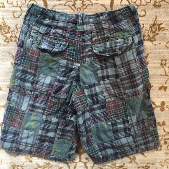 Gap Boys size 10 plaid cargo shorts. - Picture 2 of 3
